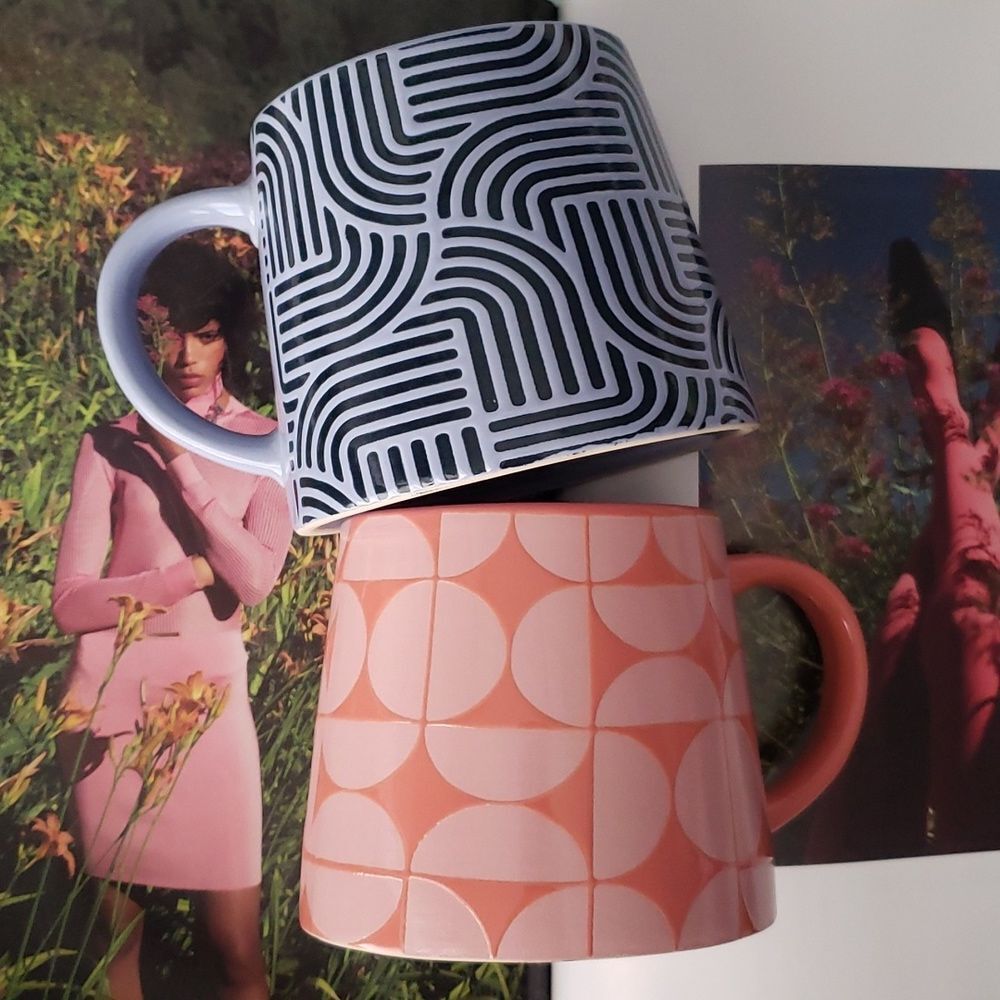 Geometric-Print Drinking Mugs